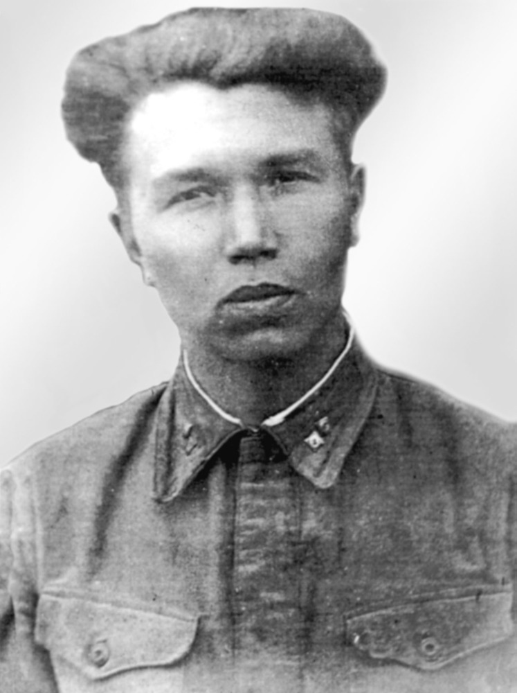 Иван Гусев